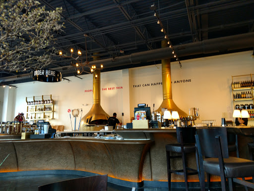 Shopping Mall «The Shops at Stonefield», reviews and photos, 2100 Hydraulic Rd, Charlottesville, VA 22901, USA