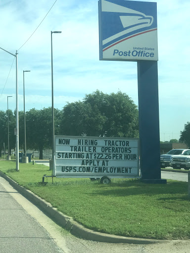 Post Office «United States Postal Service», reviews and photos, 4600 Mark IV Pkwy, Fort Worth, TX 76161, USA