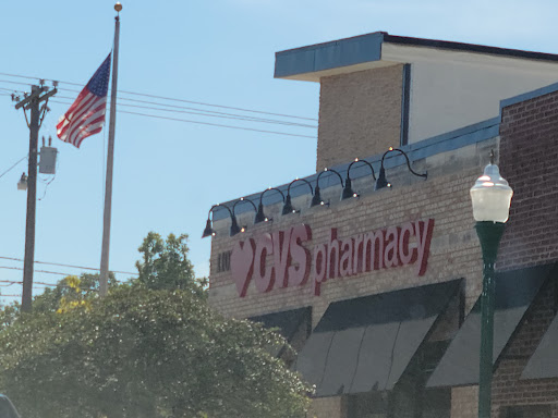 CVS, 900 N Austin Ave #109, Georgetown, TX 78626, USA, 