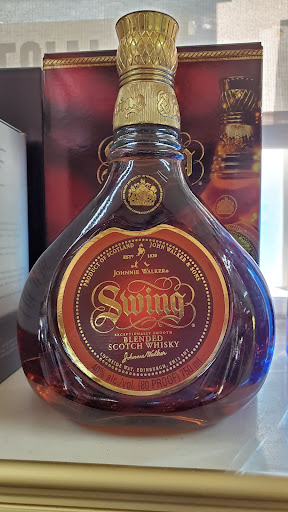 Liquor Store «Wine Vault», reviews and photos, 2 Fairbanks St, Framingham, MA 01701, USA