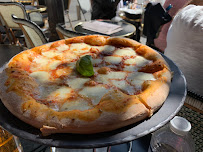 Pizza du Restaurant Capri Saint-Honoré à Paris - n°7