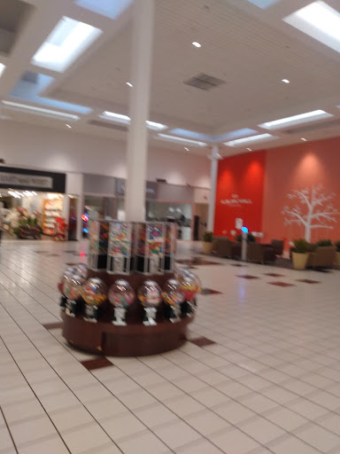 Shopping Mall «Auburn Mall», reviews and photos, 385 Southbridge St, Auburn, MA 01501, USA