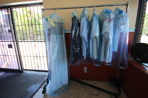 Dry Cleaner «Best Quality Dry Cleaners Laundry Alterations», reviews and photos, 8288 Sunset Strip, Sunrise, FL 33322, USA