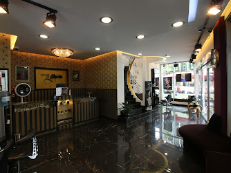 House Of Glam Beauty Salon