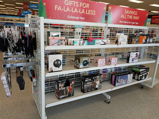 Clothing Store «Ross Dress for Less», reviews and photos, 1217 W State Hwy 114, Grapevine, TX 76051, USA