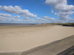 Leasowe Plajı'in fotoğrafı çok temiz temizlik seviyesi ile