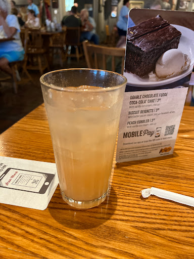 American Restaurant «Cracker Barrel Old Country Store», reviews and photos, 800 N Interstate Dr, Norman, OK 73072, USA