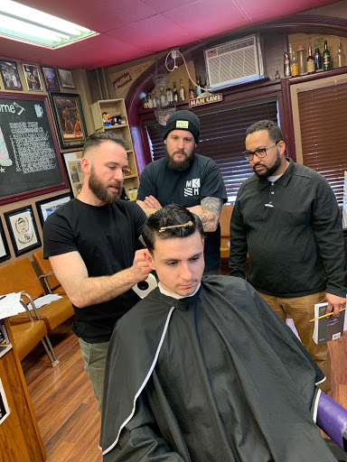 Hair Salon «Modern Male Barber Shop», reviews and photos, 7 E Temple Ave, Sellersville, PA 18912, USA