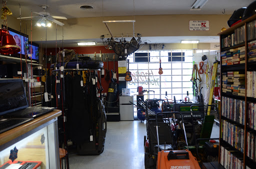 Pawn Shop «Marion Guns & Gold», reviews and photos, 361 7th Ave, Marion, IA 52302, USA