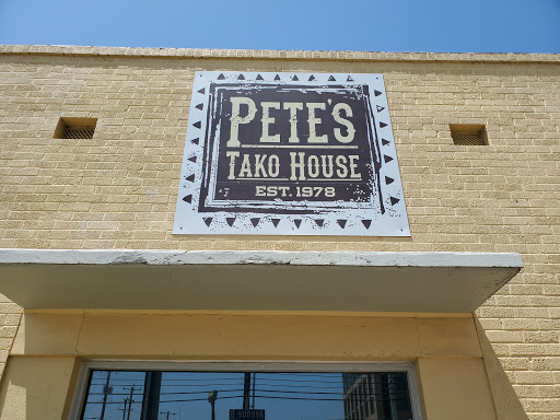 Mexican food restaurants at home in San Antonio