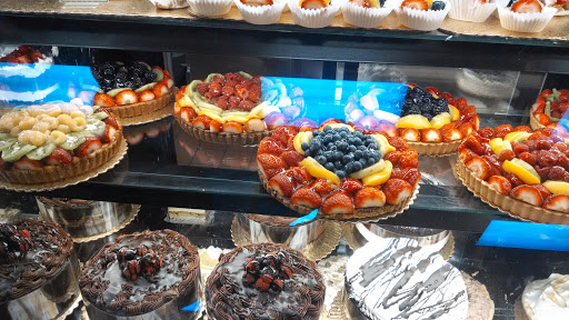 Supermarket «Treasure Island Foods», reviews and photos, 1526 E 55th St, Chicago, IL 60615, USA