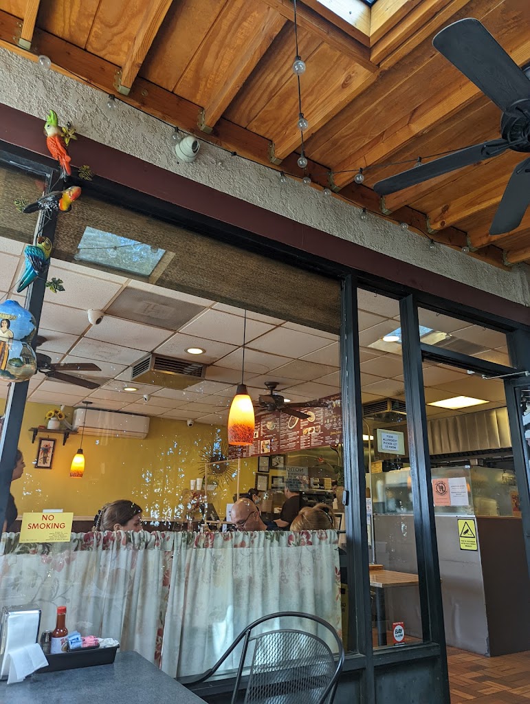 Sol Maya Pupuseria 90602