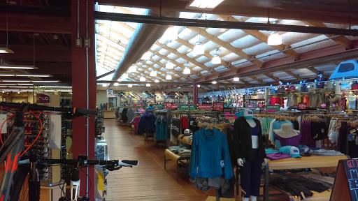 Sporting Goods Store «Any Mountain - Corte Madera», reviews and photos, 71 Tamal Vista Blvd, Corte Madera, CA 94925, USA