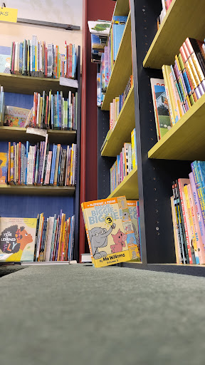 Book Store «Books Inc.», reviews and photos, 1344 Park St, Alameda, CA 94501, USA