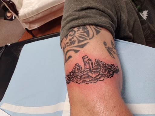 Tattoo Shop «Dermawerx Tattoo», reviews and photos, 9853 Silverdale Way NW STE 107, Silverdale, WA 98383, USA