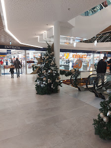ALGO Shopping Center Via Josef Weingartner, 31, 39022 Lagundo BZ, Italia