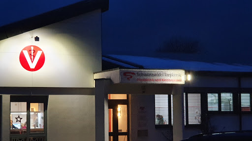 Schwarzwald-Tierklinik GmbH unter Neubulach, 