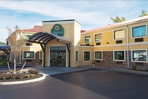 La Quinta Inn by Wyndham Buffalo Airport image