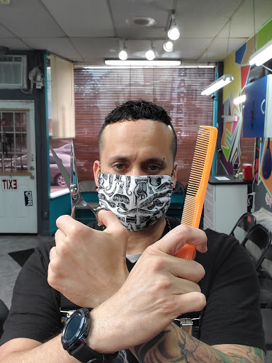 Barber Shop «Los Bambinos Barbershop», reviews and photos, 428 New Britain Ave, Hartford, CT 06106, USA