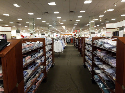 Department Store «Century 21 Department Store», reviews and photos, 1085 Old Country Rd, Westbury, NY 11590, USA