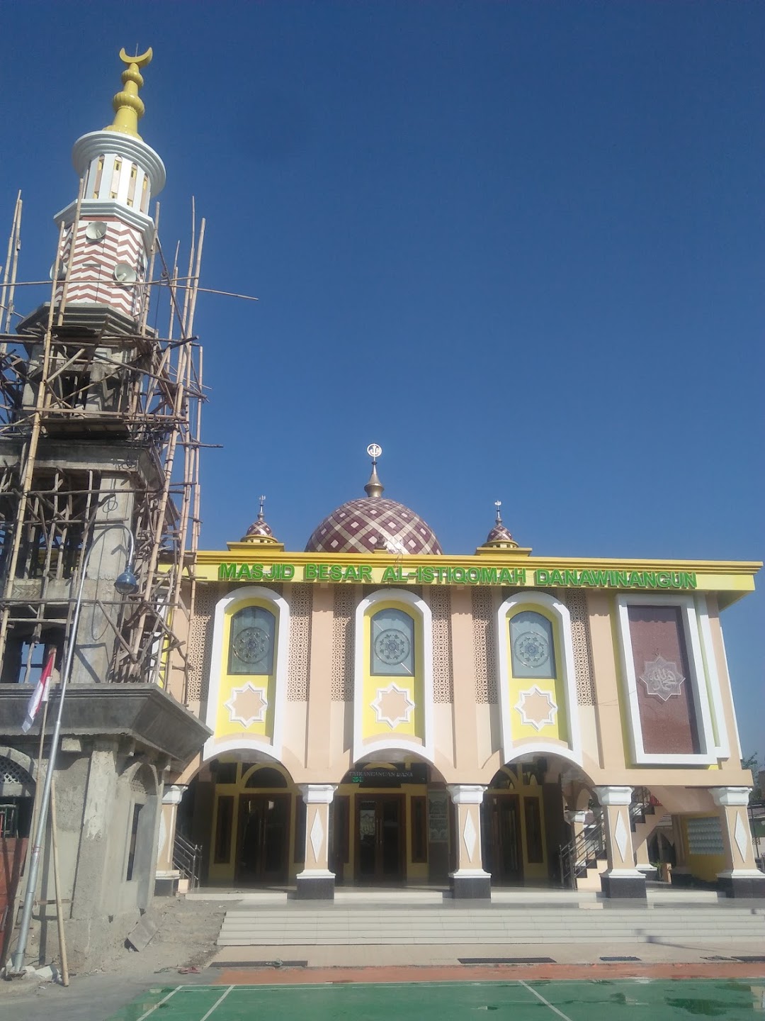 Masjid Besar AL- ISTIQOMAH Desa Danawinangun Kec.Klangenan Kab.Cirebon