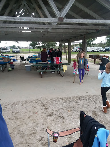 Golf Course «Short Beach Golf Course», reviews and photos, 1 Dorne Dr, Stratford, CT 06615, USA