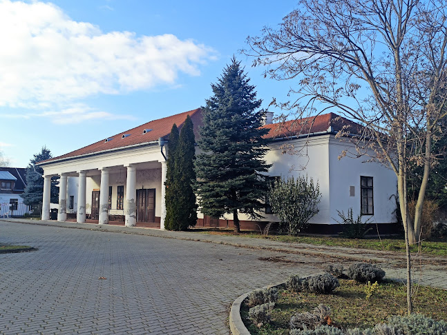 Halász Bálint-kúria - Dabas