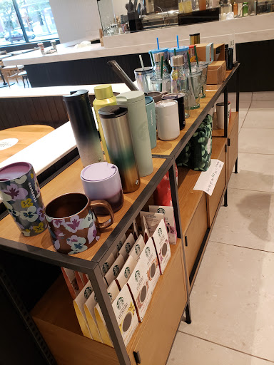 Starbucks image