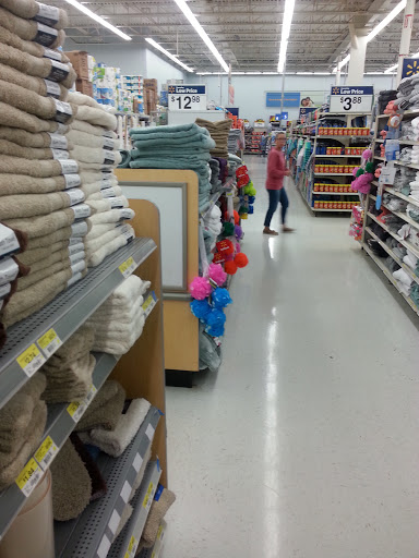 Discount Store «Walmart», reviews and photos, 2300 Dixwell Ave, Hamden, CT 06514, USA