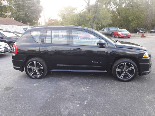 Car Dealer «Lewis Avenue Auto Sales Inc», reviews and photos, 38280 N Sheridan Rd, Beach Park, IL 60087, USA