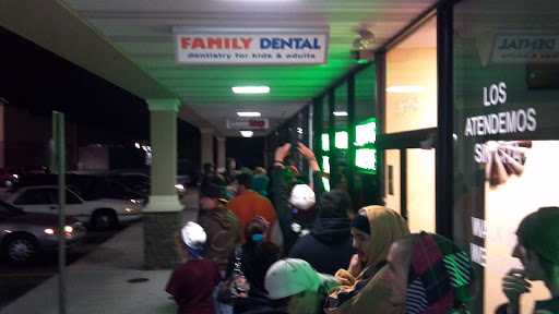 GameStop, 6134 White Horse Rd #B-2, Greenville, SC 29611, USA, 