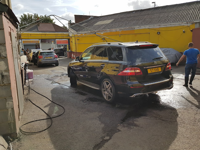 Alan Car Wash London - Car wash