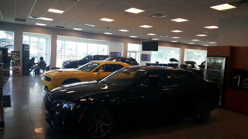 Car Dealer «Joey Accardi Chrysler, Dodge, Jeep, Ram», reviews and photos, 909 S Federal Hwy, Pompano Beach, FL 33062, USA