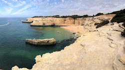 Foto av Praia do Pontal med liten vik