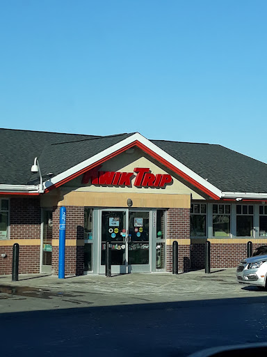 Convenience Store «Kwik Trip #391», reviews and photos, 1333 Rose St, La Crosse, WI 54603, USA
