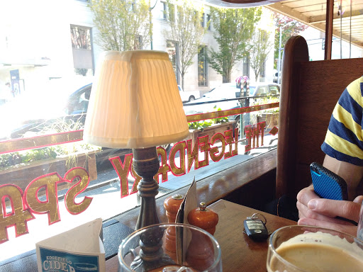 Brewpub «McMenamins Spar Café», reviews and photos, 114 4th Ave E, Olympia, WA 98501, USA