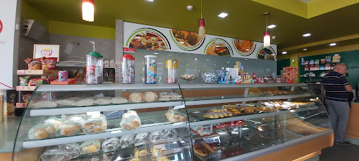 Pastelaria da Ivone Covas no Guimaraes, Braga