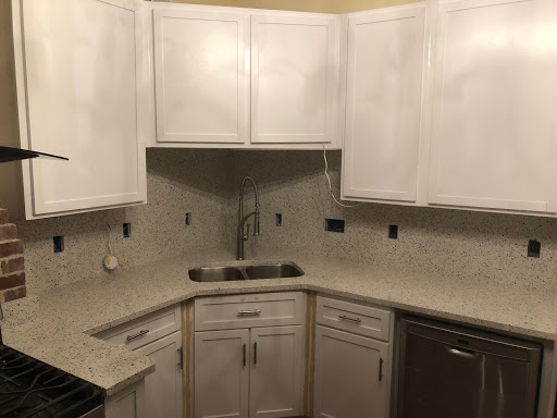 Granite Supplier «Flintstones Kitchen Cabinets & Countertops», reviews and photos, 2370 Capital Cir NE, Tallahassee, FL 32308, USA
