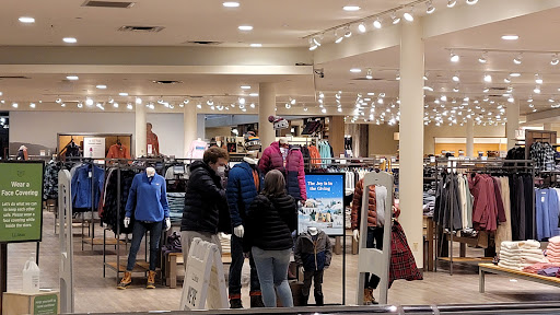 Clothing Store «L.L. Bean», reviews and photos, 8095 Tysons Corner Center, McLean, VA 22102, USA