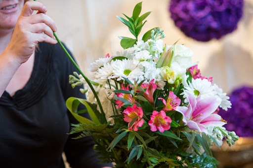 Florist «Carousel Flowers by Shamrock Garden Florist», reviews and photos, 527 S York St, Elmhurst, IL 60126, USA