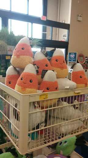 Pet Supply Store «PetSmart», reviews and photos, 4810 1st Ave NE, Cedar Rapids, IA 52402, USA