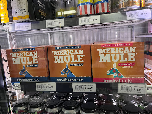 Liquor Store «Cromwell Square Wine & Liquors», reviews and photos, 51 Shunpike Rd #22, Cromwell, CT 06416, USA