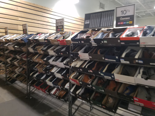 Shoe Store «DSW Designer Shoe Warehouse», reviews and photos, 12997 Fair Lakes Shopping Center, Fairfax, VA 22033, USA