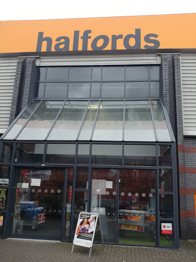 Halfords - Oldham