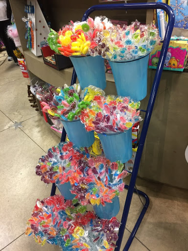 Toy Store «Professor Toy», reviews and photos, 7897 N Blackstone Ave, Fresno, CA 93720, USA