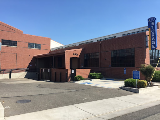 Self-Storage Facility «East Sac Self Storage», reviews and photos, 3301 S St, Sacramento, CA 95816, USA