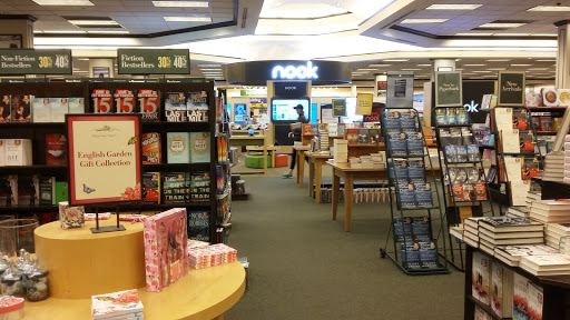 Book Store «Barnes & Noble», reviews and photos, 960 S Colorado Blvd, Glendale, CO 80246, USA
