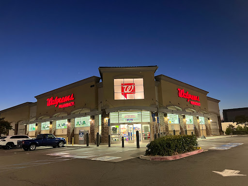 Walgreens, 4935 Warner Ave, Huntington Beach, CA 92649, USA, 