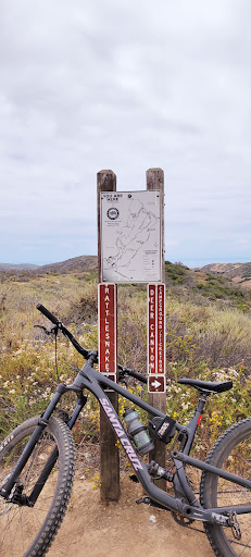 Park «Pacific Ridge Trailhead», reviews and photos, Ridge Park Rd, Newport Beach, CA 92657, USA