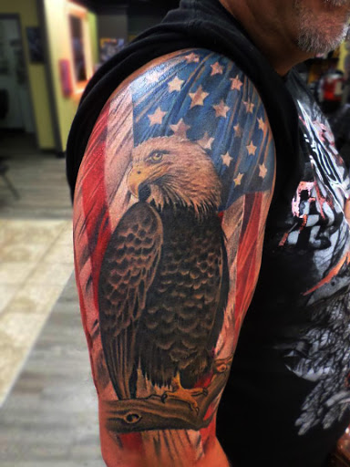 Tattoo Shop «Black Star Tattoo», reviews and photos, 533 Broad Ave, Belle Vernon, PA 15012, USA